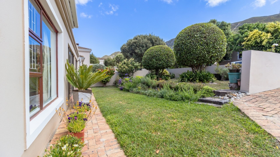 3 Bedroom Property for Sale in Chanteclair Western Cape